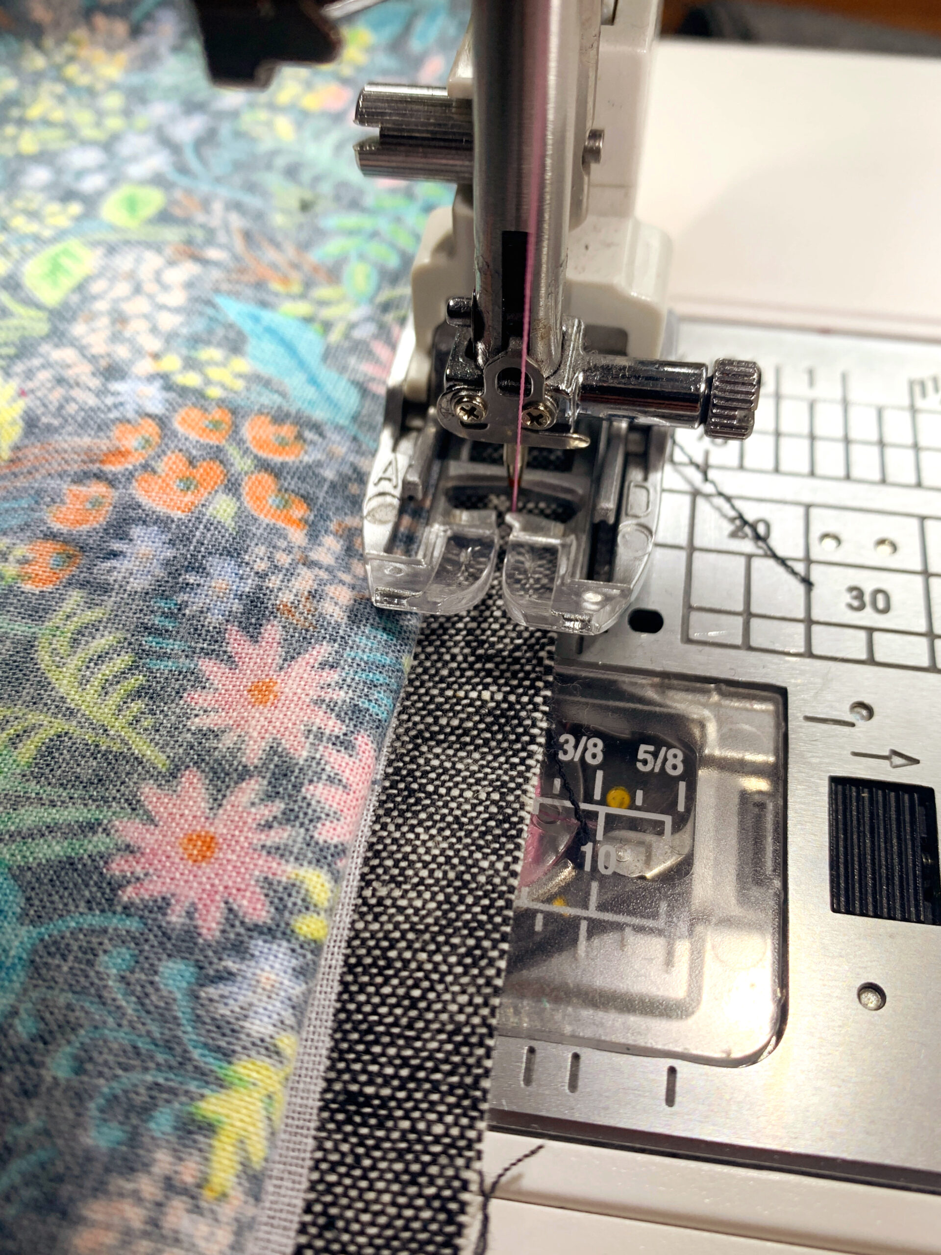 Janome Sewist 721S Sewing Machine - Quilt Quarters